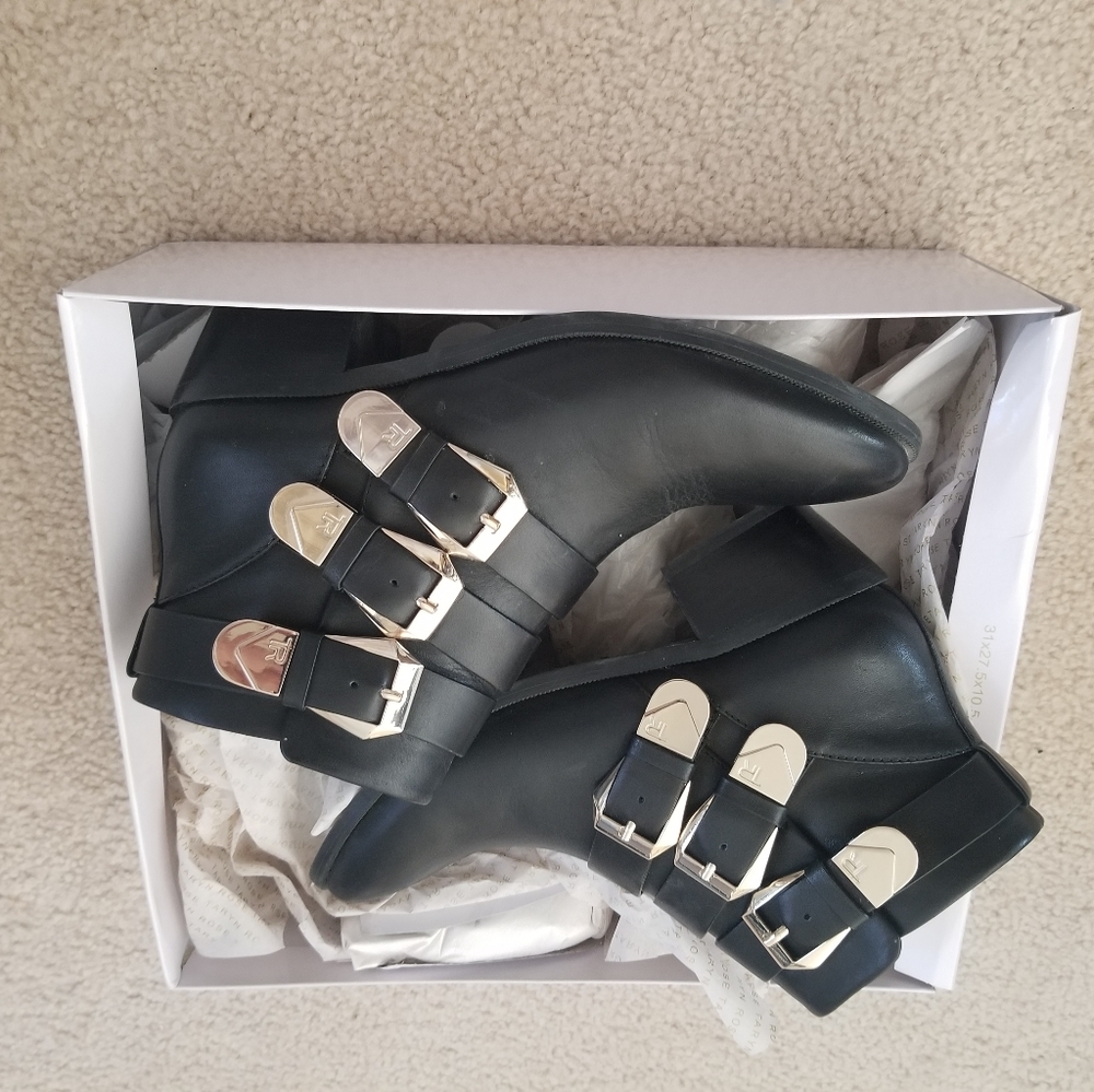 Taryn Rose Black Leather Buckle Ankle Boots Sz 6 - Picture 3 of 8